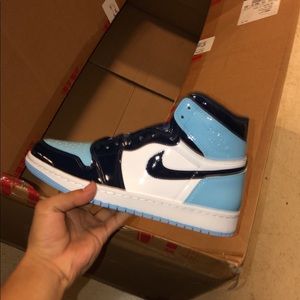 Meet your Posher, Damien